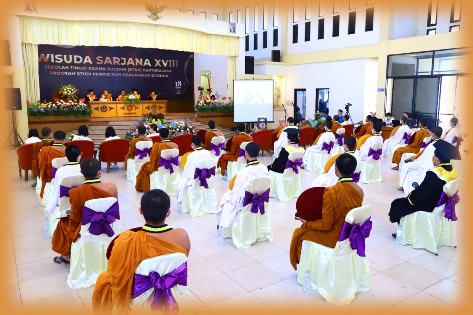 Wisuda Sarjana XVIII