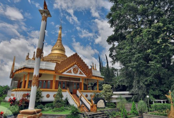 Paṭirūpaka Shwedagon Pagoda